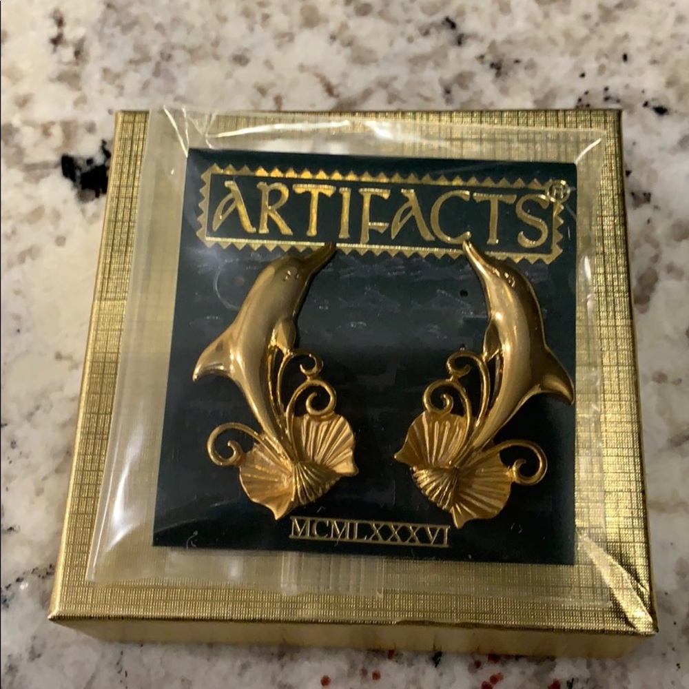 Pierced earrings